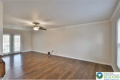 2811 Kingsview Avenue, Bethlehem Township, PA 18045 - Photo 6