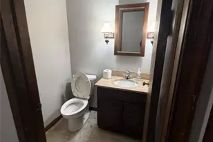 6204 Grouse Dr, East Allen Township, PA 18017 - Photo 6