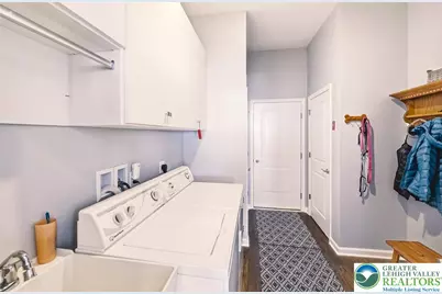 8071 Schaefer Crest, Upper Macungie Township, PA 18031 - Photo 20