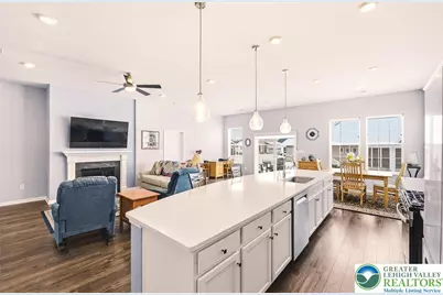 8071 Schaefer Crest, Upper Macungie Township, PA 18031 - Photo 10