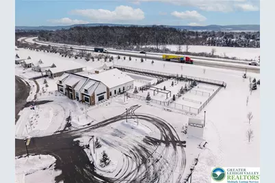 8071 Schaefer Crest, Upper Macungie Township, PA 18031 - Photo 32