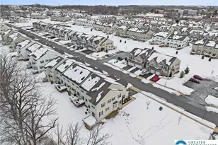 334 Redclover Ln, Allentown, PA 18104 - Photo 4