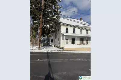 527 Pennsylvania Avenue, Bangor, PA 18013 - Photo 1