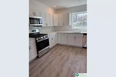 423 West Lincoln, Easton, PA 18042 - Photo 2