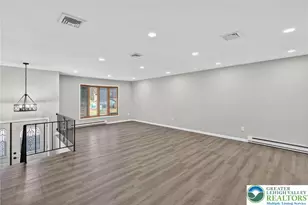 386 Johnston Dr, Bethlehem, PA 18015 - Photo 4