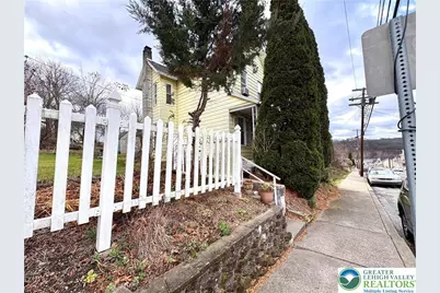 346 Messinger, Bangor, PA 18013 - Photo 2