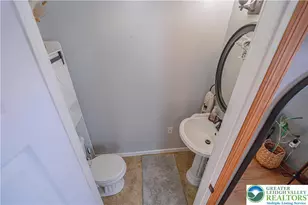 928 Nursery St, Upper Macungie Township, PA 18051 - Photo 6