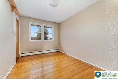 1327 W Wyoming Street, Allentown, PA 18103 - Photo 18