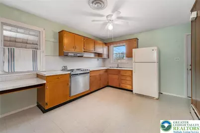 1327 W Wyoming Street, Allentown, PA 18103 - Photo 10