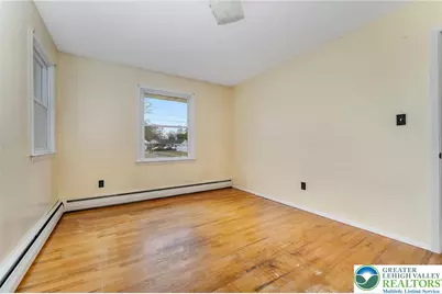 1327 W Wyoming Street, Allentown, PA 18103 - Photo 16