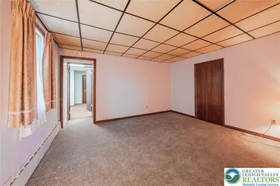 1046 3rd Street, North Catasauqua Bor, PA 18032 - Photo 12