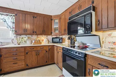 326 Main Street, Stockertown Boro, PA 18083 - Photo 6