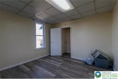 805 Pennsylvania Avenue, Bangor, PA 18013 - Photo 12