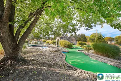 4565 Spring Hill Drive, Schnecksville, PA 18078 - Photo 16