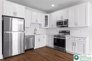 1674 Best Pl, Bethlehem, PA 18017 - Photo 8