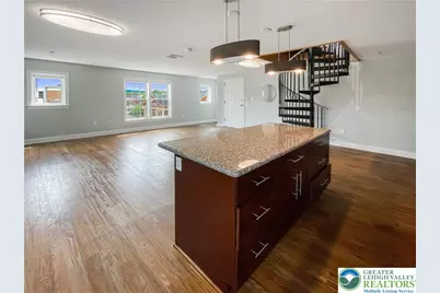 758 Main Street #2, Hellertown, PA 18055 - Photo 4