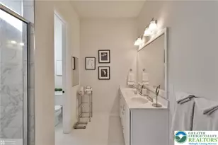 6822 Sycamore Dr, East Allen Township, PA 18014 - Photo 22