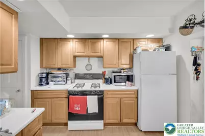 208 N 9th Street, Allentown, PA 18102 - Photo 12