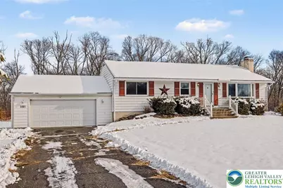 3702 Kings Road, Upper Hanover Twp, PA 18073 - Photo 2