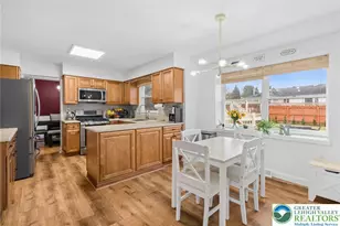 402 Florentine Dr, Forks Twp, PA 18040 - Photo 12