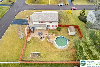 402 Florentine Drive, Forks Twp, PA 18040 - Photo 4