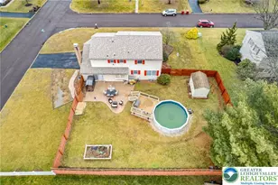 402 Florentine Dr, Forks Twp, PA 18040 - Photo 4