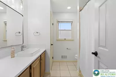 402 Florentine Drive, Forks Twp, PA 18040 - Photo 36