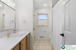 402 Florentine Dr, Forks Twp, PA 18040 - Photo 36