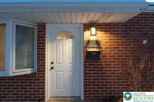 3020 Salisbury Dr, Allentown City, PA 18103 - Photo 2