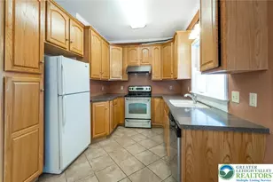 537 Kemmerer Ln, Upper Macungie Township, PA 18104 - Photo 12