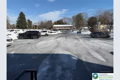 2610 Walbert Avenue, South Whitehall Township, PA 18104 - Photo 2