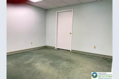 2610 Walbert Avenue, South Whitehall Township, PA 18104 - Photo 8