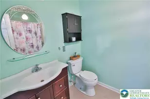 7923 Cross Creek Circle, Upper Macungie Township, PA 18031 - Photo 8