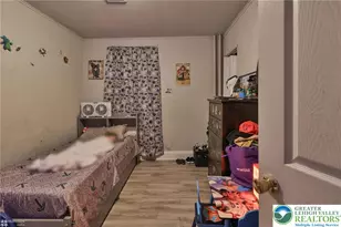 633 Berwick St, Easton, PA 18042 - Photo 8