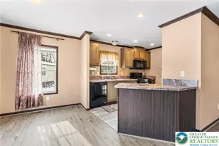 8754 Breinig Run Cir, Upper Macungie Township, PA 18031 - Photo 6