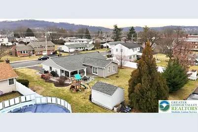 733 W Berger Street, Emmaus, PA 18049 - Photo 4