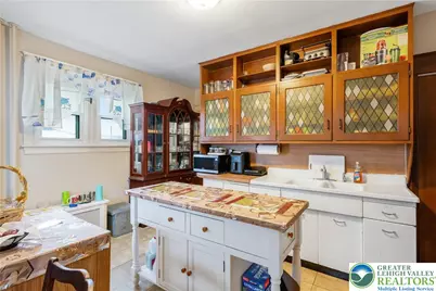 215 N 19th Street, Allentown, PA 18104 - Photo 12