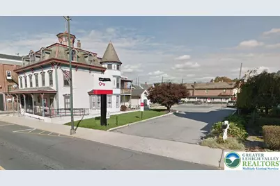 705 Main Street #2, Slatington, PA 18080 - Photo 2