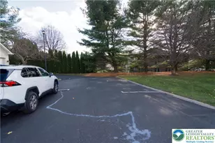 124 Lindfield Cir, Macungie Boro, PA 18062 - Photo 6