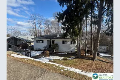 1056 Graham Street, Bethlehem, PA 18015 - Photo 2