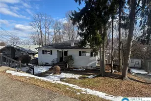 1056 Graham St, Bethlehem, PA 18015 - Photo 2