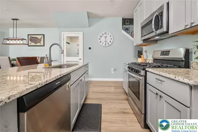 7592 Clayton Avenue, Upper Saucon Township, PA 18036 - Photo 14