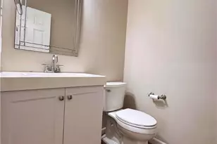 12 Cobblestone Dr, Easton, PA 18045 - Photo 8