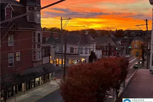 17 Belvidere St, Nazareth Boro, PA 18064 - Photo 2