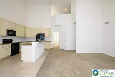 929 Orange Tip Way, Upper Macungie Township, PA 18031 - Photo 10