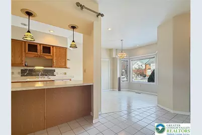 1652 Harding Circle, Whitehall, PA 18052 - Photo 6