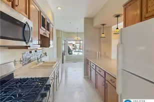 1652 Harding Cir, Whitehall, PA 18052 - Photo 4