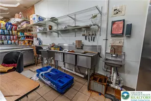 1015 W Hamilton St, Allentown City, PA 18101 - Photo 12