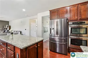 955 Yorkshire Dr, Upper Macungie Township, PA 18031 - Photo 10