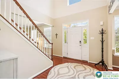 955 Yorkshire Drive, Upper Macungie Township, PA 18031 - Photo 2